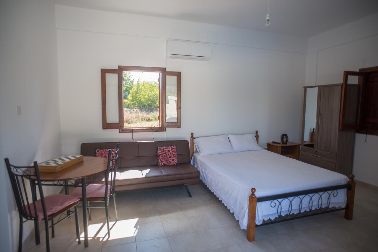 منزل الضيف Pano Akourdalia  في Chloe'S House المظهر الخارجي الصورة